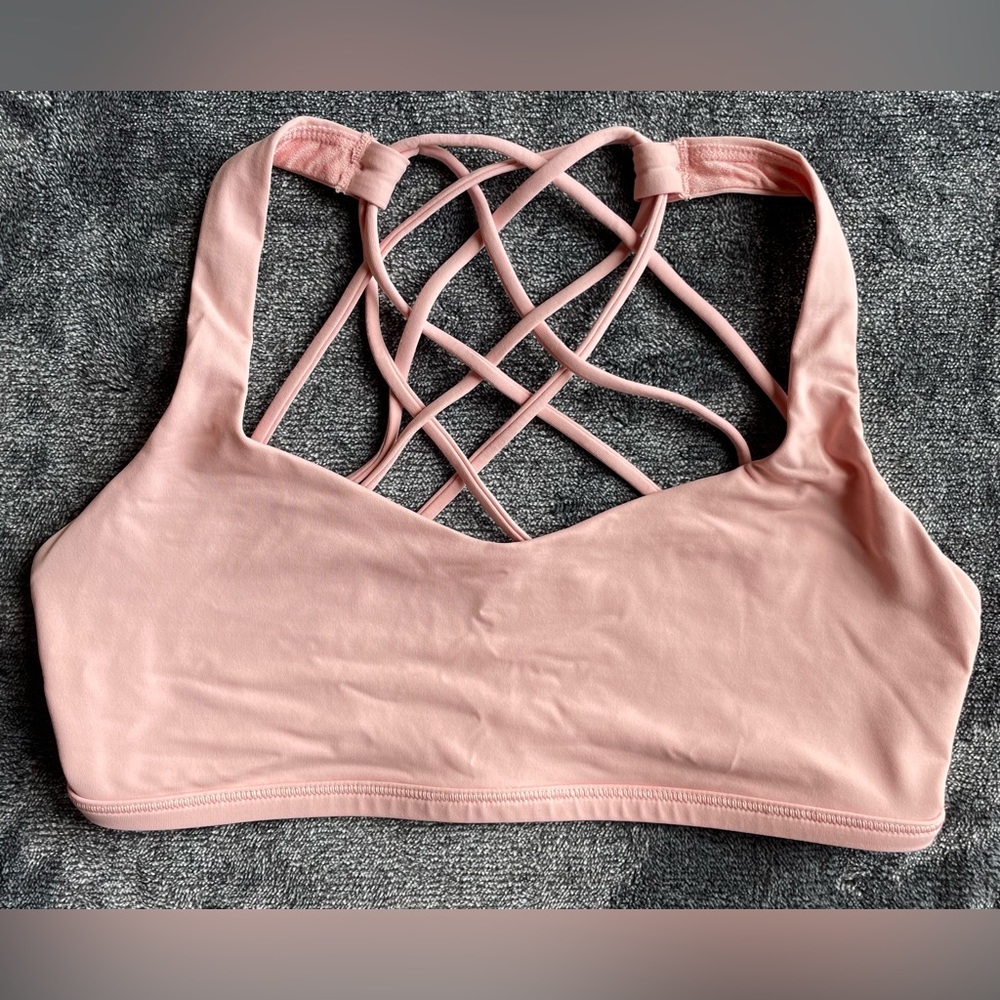 NWOT Size 6 pink Free to Be Bra - Wild